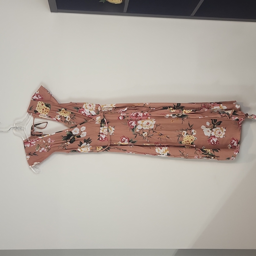 BAND OF GYPSIES Blush Multi Floral Faux Wrap Dress with Ruffle Detail